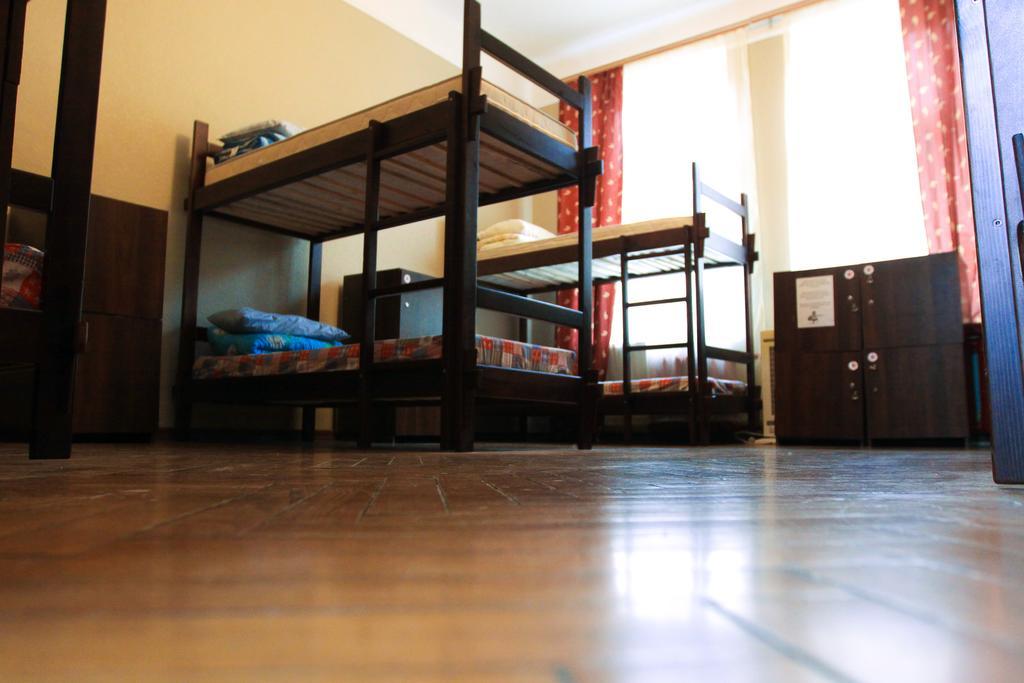Hollywood Home Hostel Lviv Oda fotoğraf