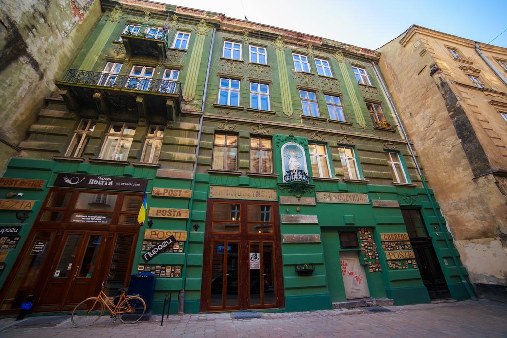 Hollywood Home Hostel Lviv Dış mekan fotoğraf